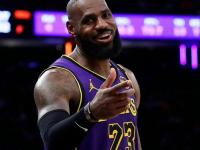 贝博体育-詹姆斯迎来十五赛季高光表现，掘金球迷沸腾！的简单介绍